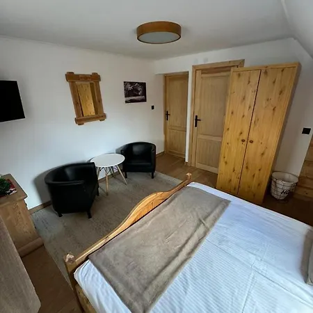 Apartamenty I Pokoje Krupowki Tuz Tuz Zakopane Room photo